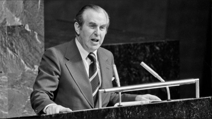 Dublin Moves to Erase Chaim Herzog as Anti-Israel Extremists Push Ireland Into Open Antisemitism